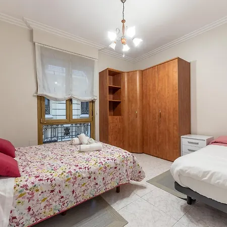 Apartment En El Mismo Corazon Del Casco Viejo