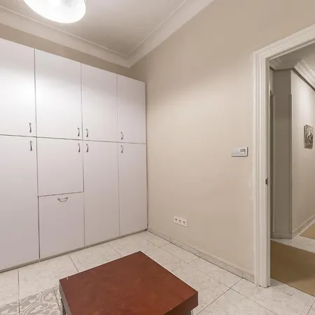 En El Mismo Corazon Del Casco Viejo Bilbao