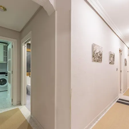 Apartmán En El Mismo Corazon Del Casco Viejo *